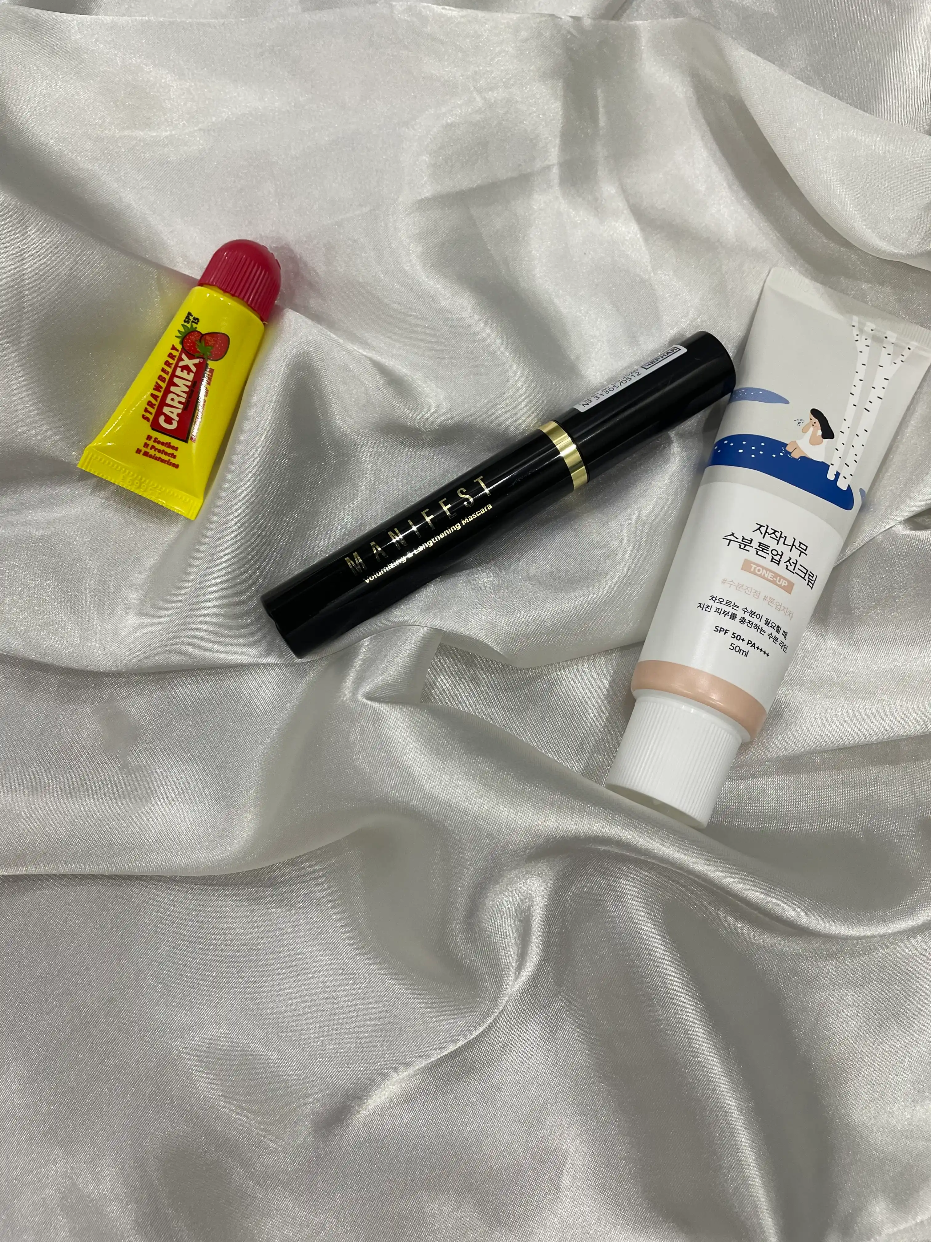 SPF крем с тонирующим и увлажняющим эффектом ROUND LAB Birch Juice Tone Up Sunscreen, 50 мл