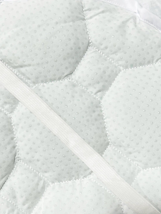 Elastik tasmalarda, gipoallergen, qavilgan matras qoplamasi