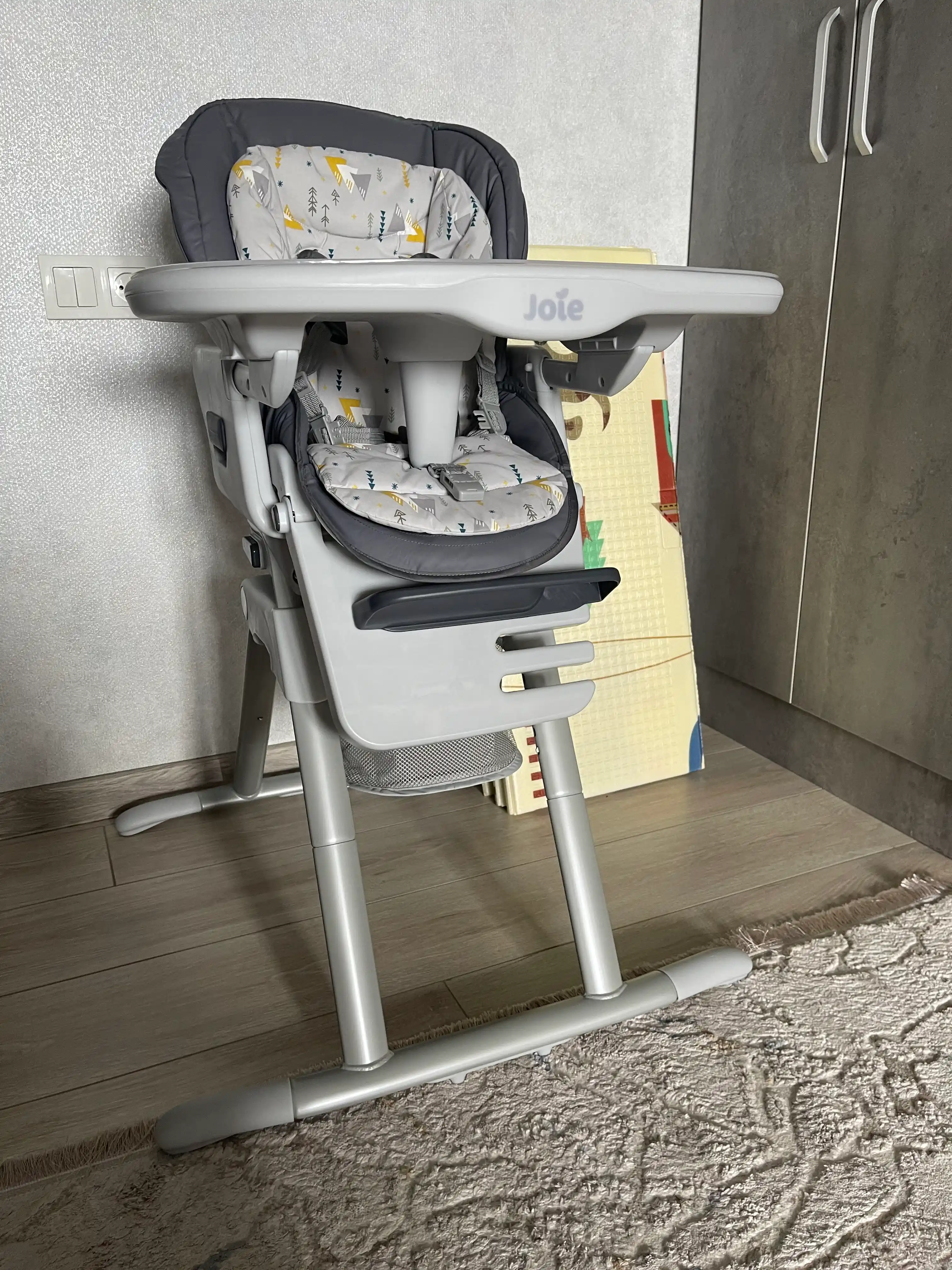 Стульчик для кормления Joie Mimzy Spin 3 в 1