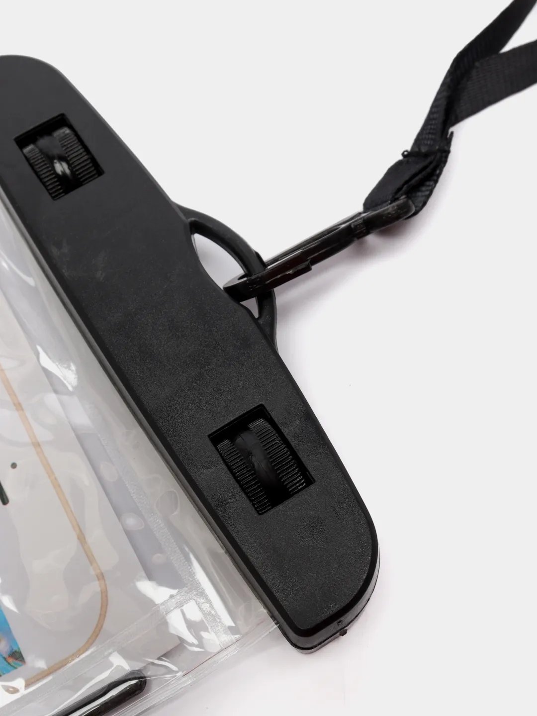 Suv o'tkazmaydigan telefon g'ilofi