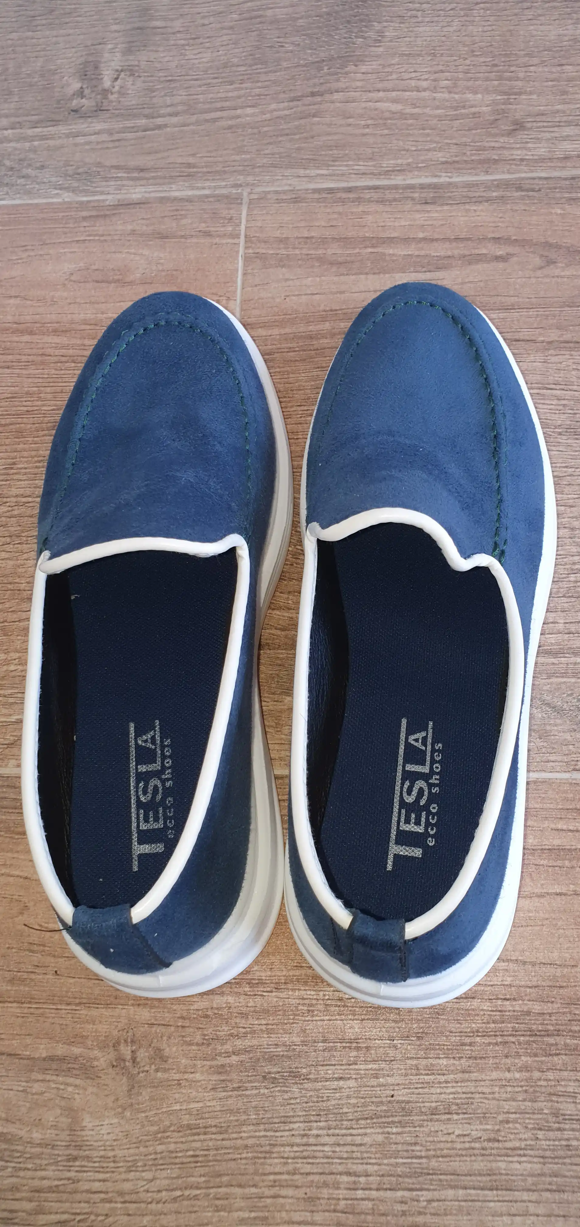 Erkaklar mokasinlar, 4 xil rangda