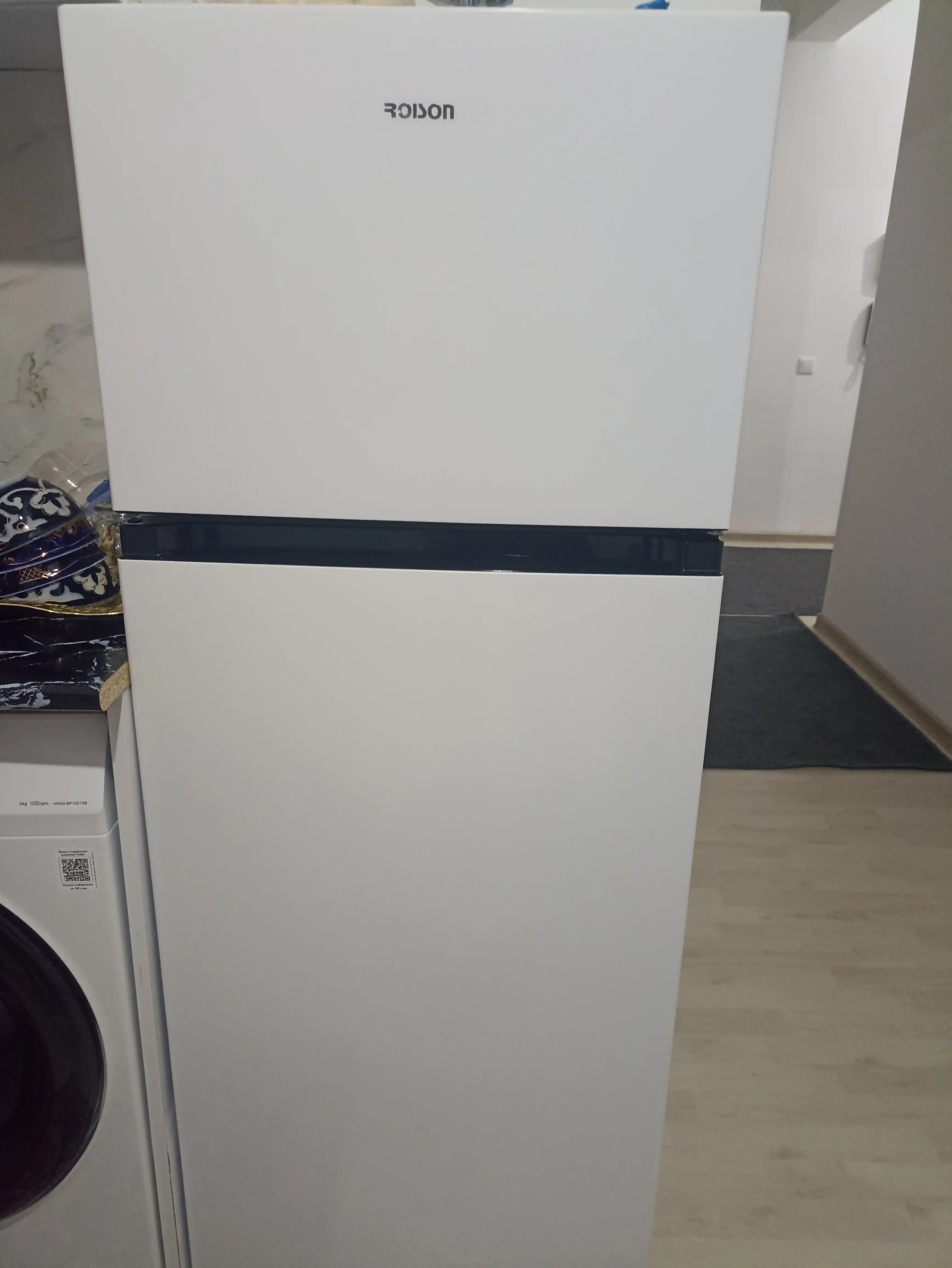 Sovutgich Roison RHWG DF2-27, 205 litr