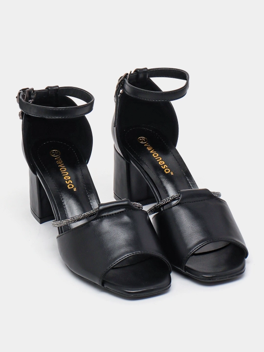 Ayollar tuflilari - 