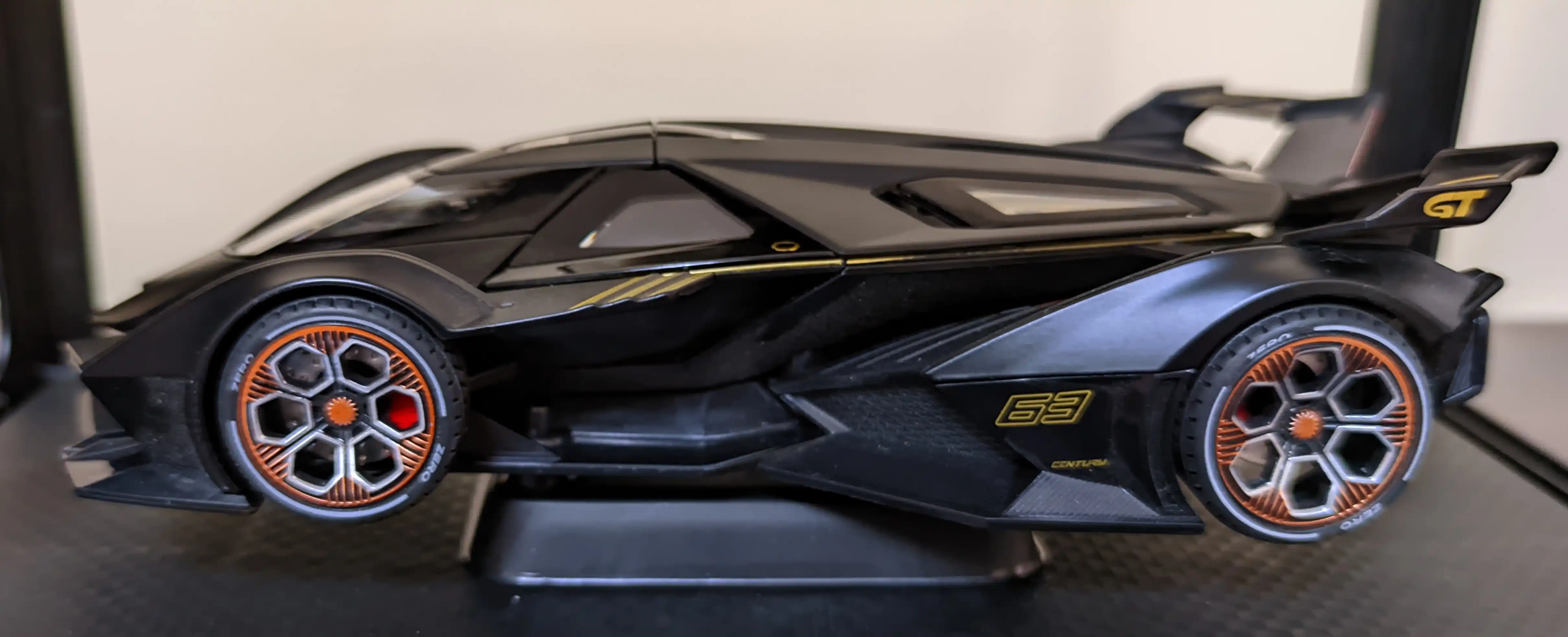 Avtomobil modeli, Lamborgini 1/22