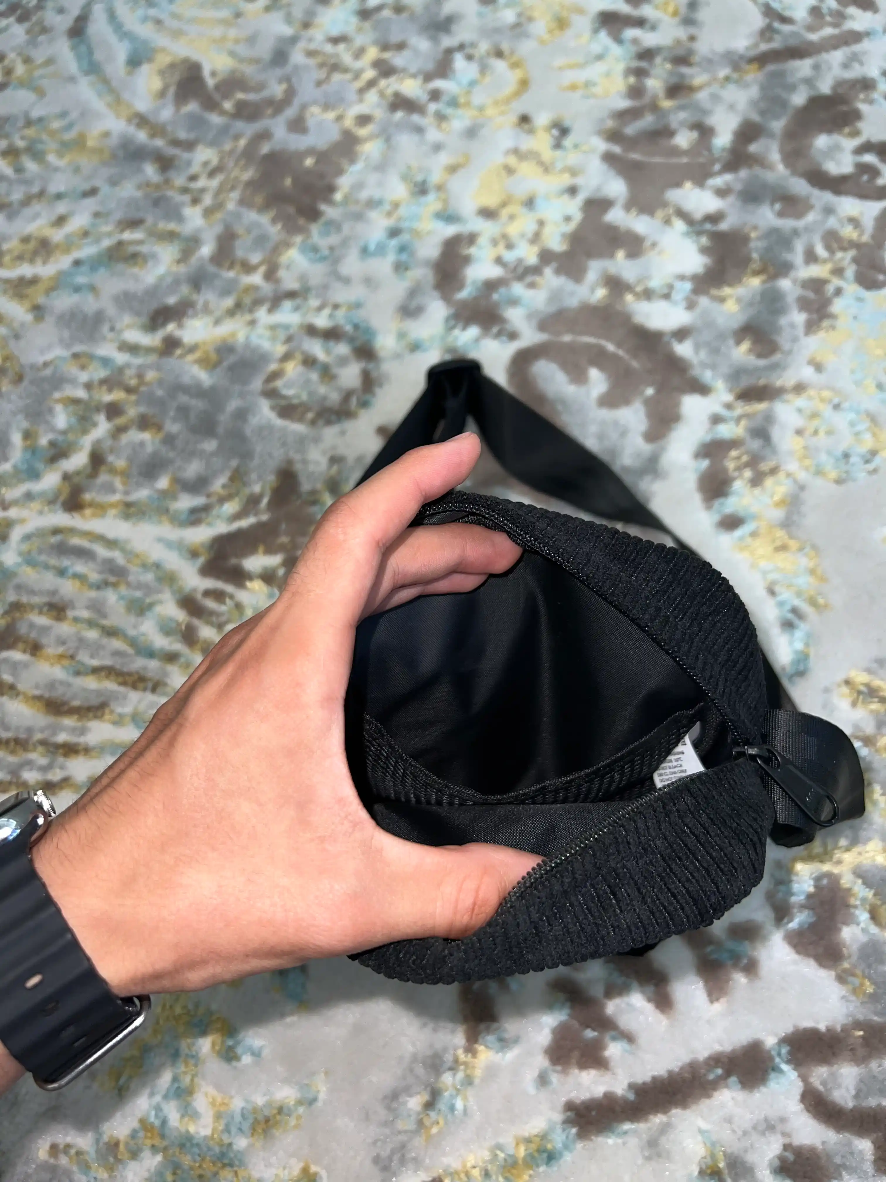Сумка Carhartt Wip, через плечо, универсальная, унисекс, вельветовая, на ремне