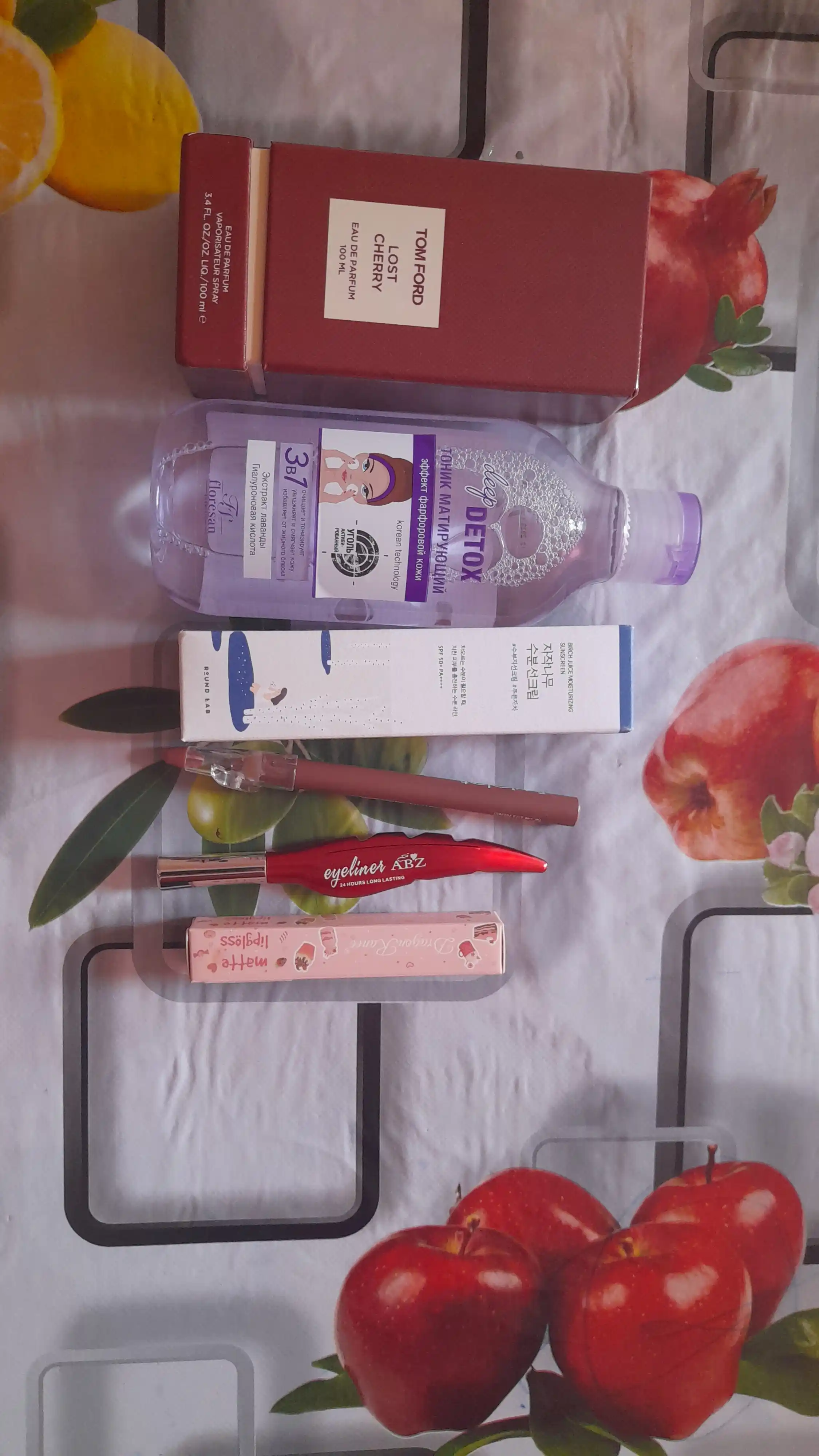 Тоник матирующий Deep Detox, эффект фарфоровой кожи Ф-18а, 300 мл