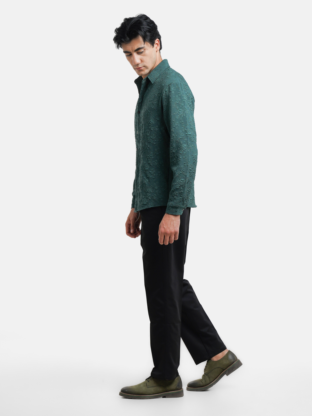 Onlaynda yalangoch, tola-tokis etuk ayollarni tomosha qiling