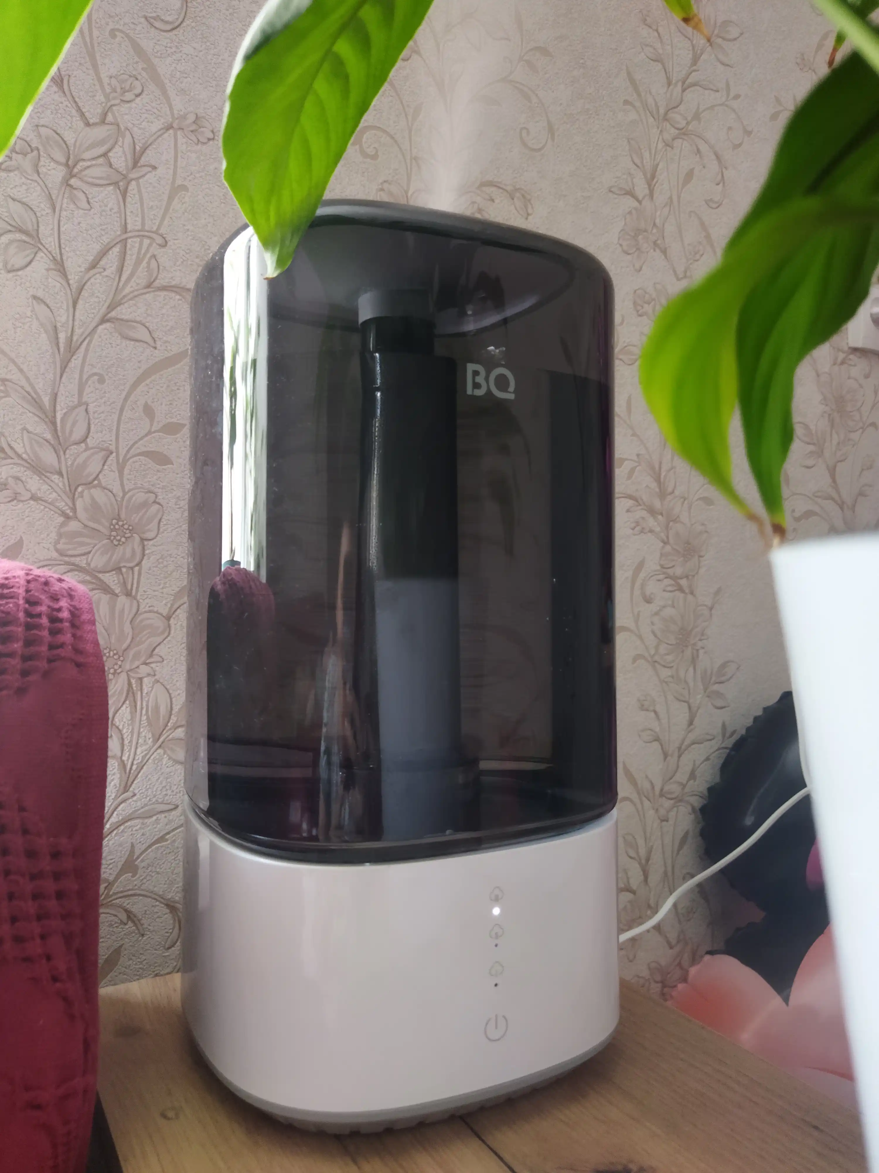 Ультразвуковой увлажнитель воздуха BQ HDR2001 с ароматизацией, мощность 25 Вт, объем 5.5 л