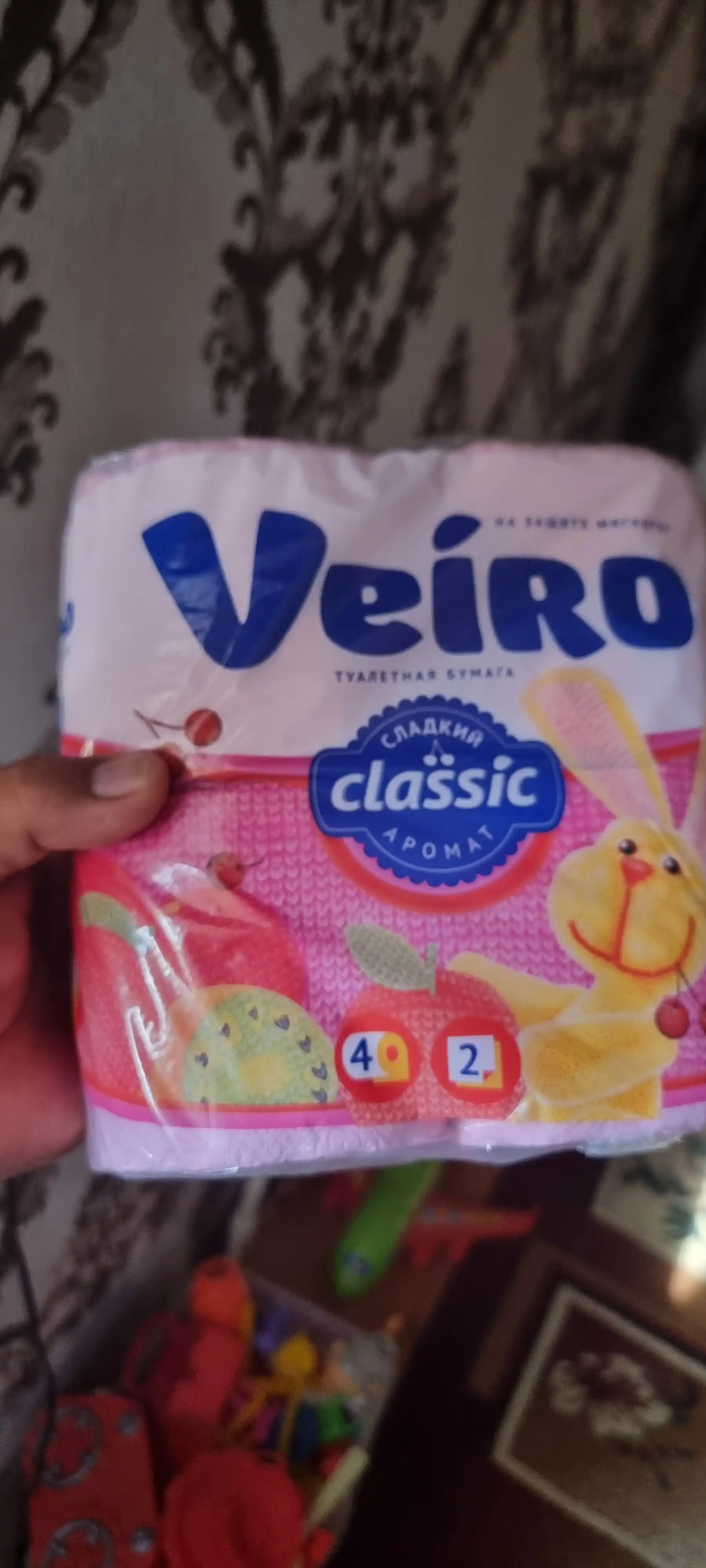 Hojatxona qog'ozi Veiro Classic, pushti, 4 ta rulon