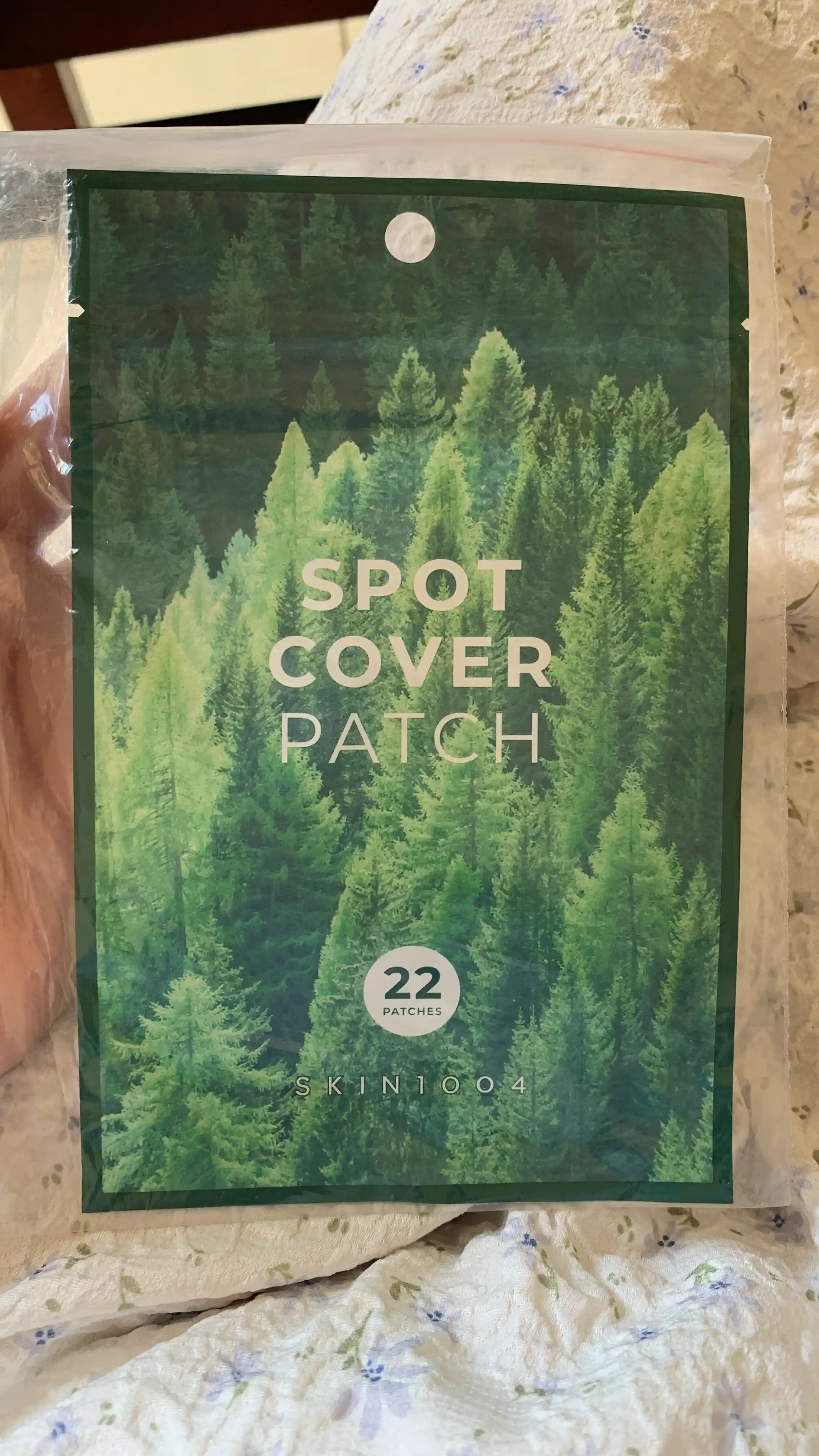 Тонкие патчи против прыщей SKIN1004 Spot Cover Patch Tea-Trica, 22 шт
