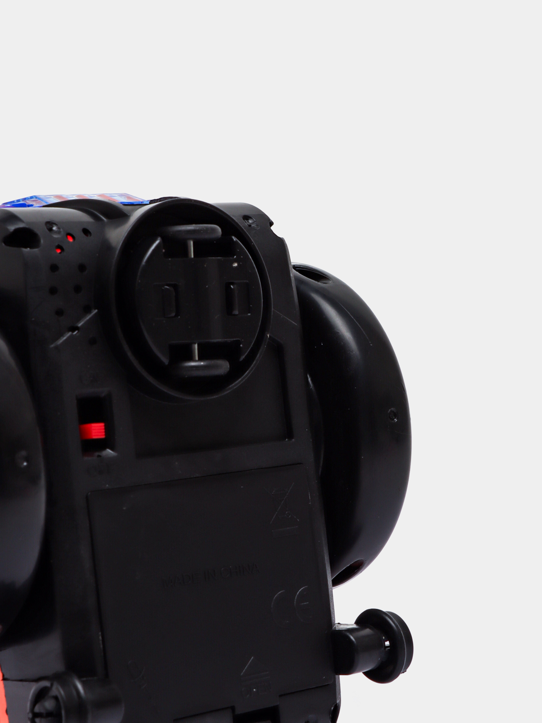 Qizil sochli ayolning ogziga singdirish