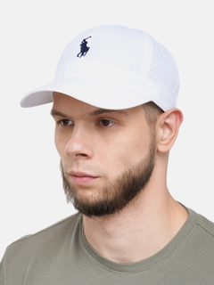 Белый