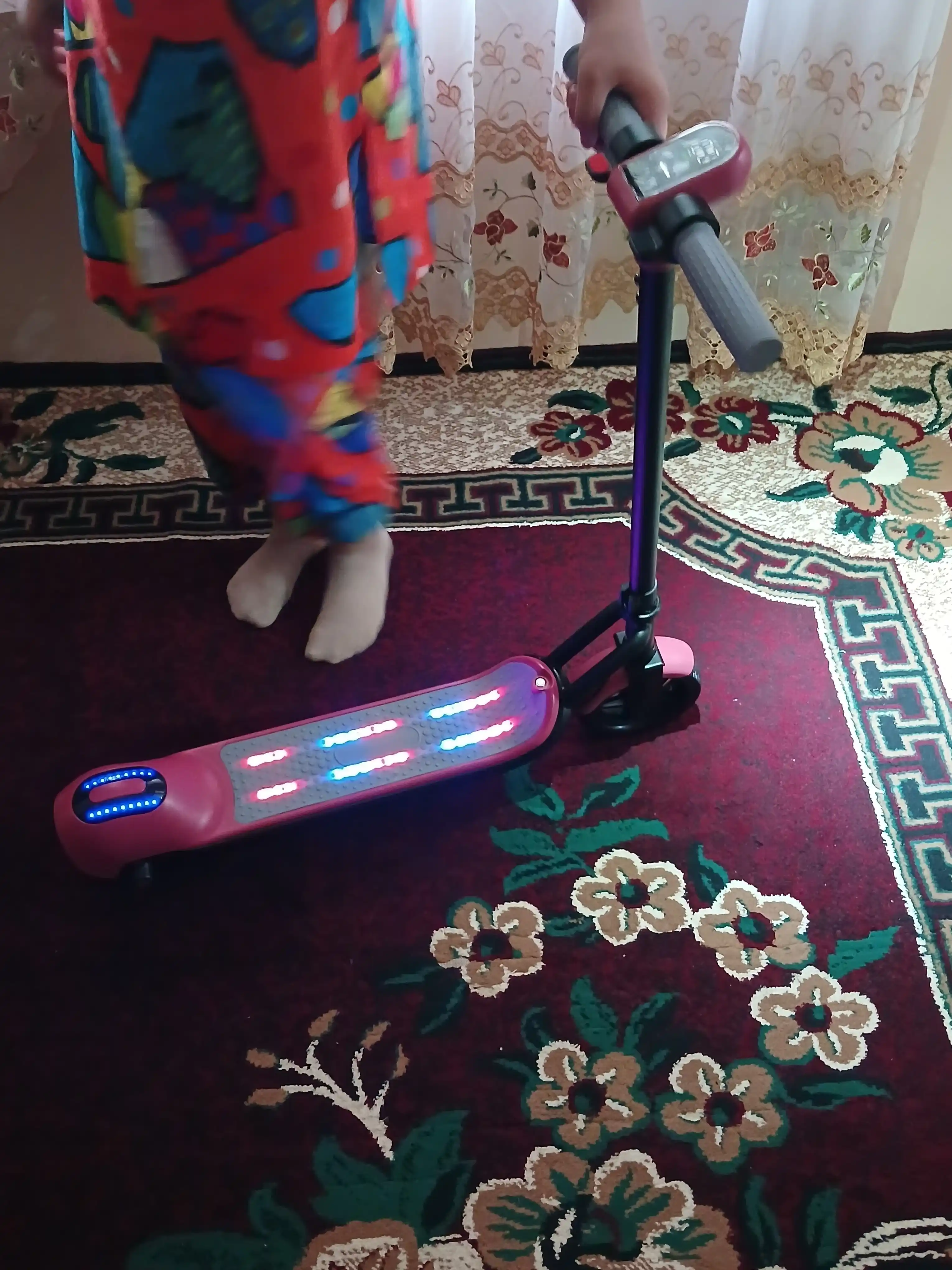 Elektr samokat KECHTE YM-E05, bolalar va o'smirlar uchun