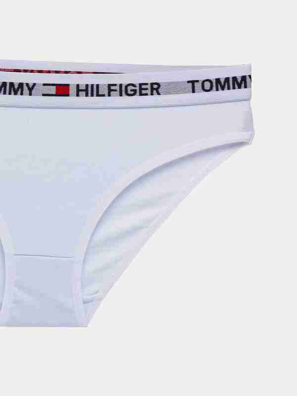 BDSM videolarini onlayn tomosha qiling Hojatxonada bir ayolni sikishdi