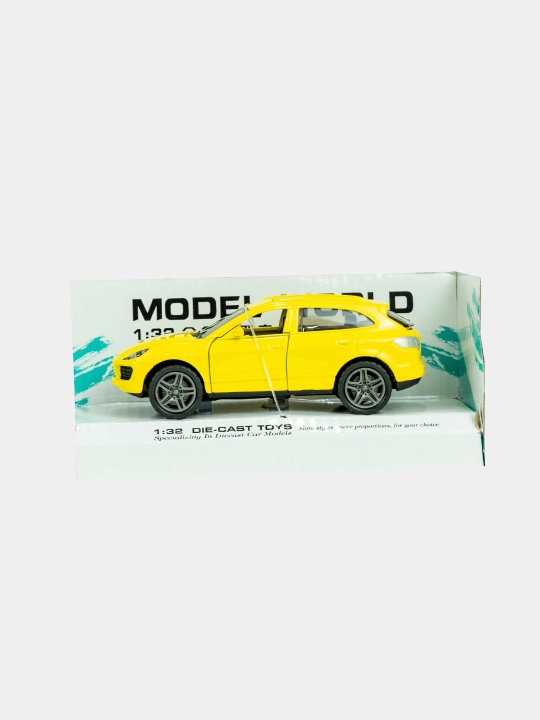 Игрушечный автомобиль