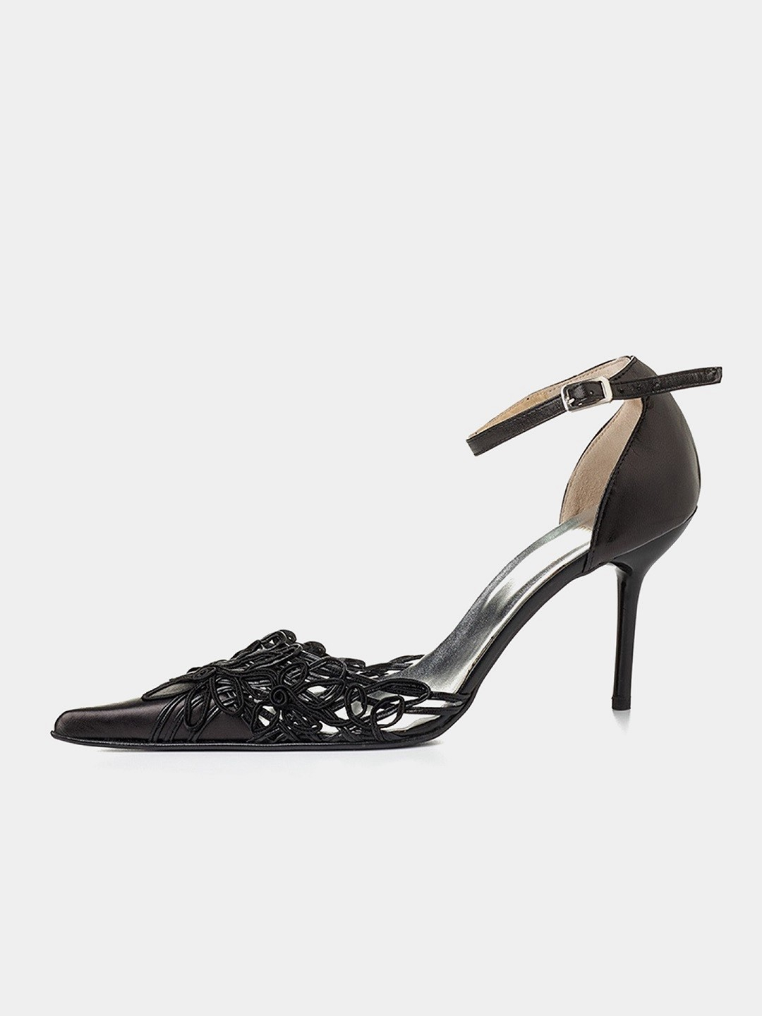 Universal askar filmining porno parodiyasi