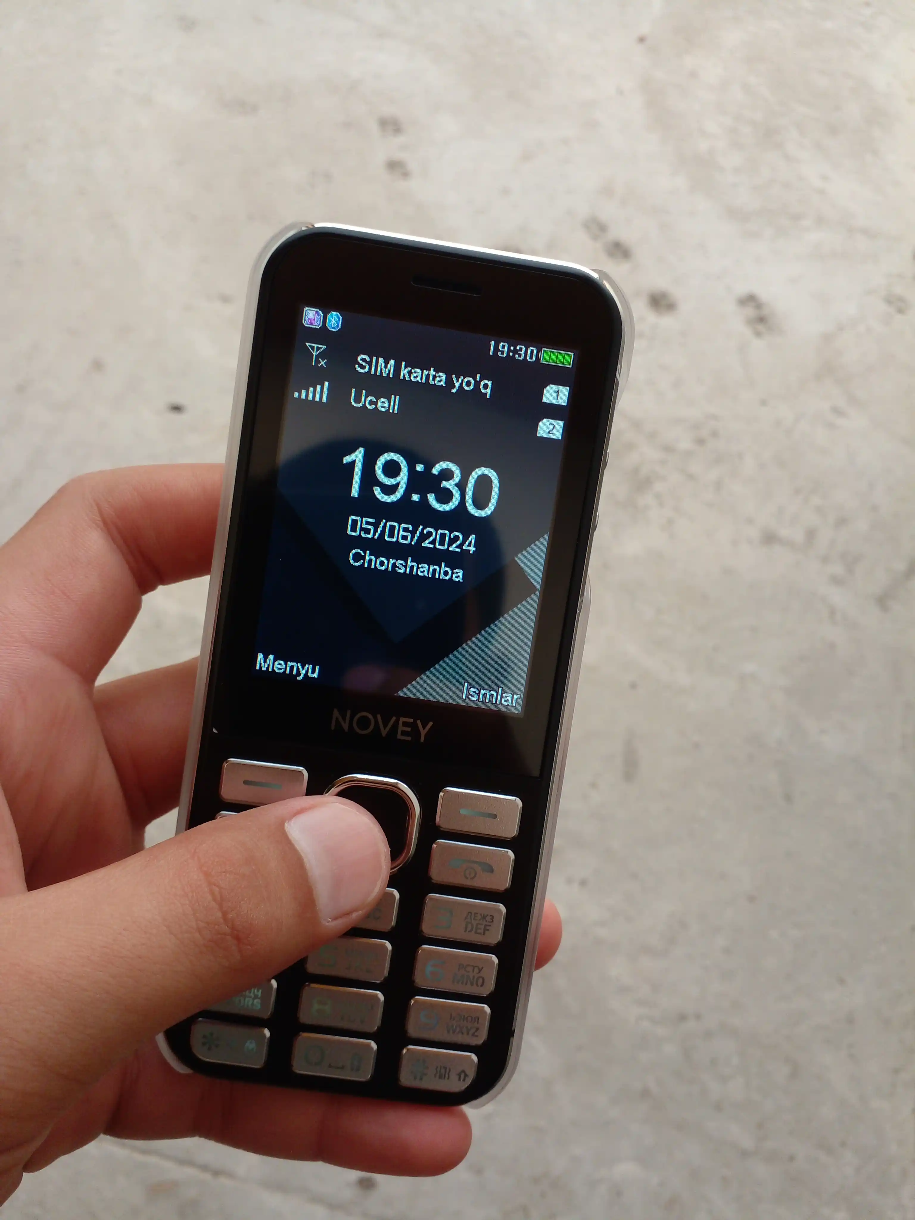 Novey S10 mobil telefon, knopkali, 2 SIM, kamera, metall korpus