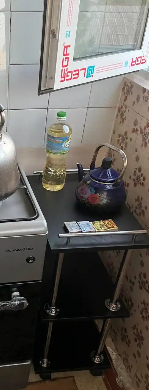 G'ildirakli etajerka 3 ta javonli yordamchi, Lashop