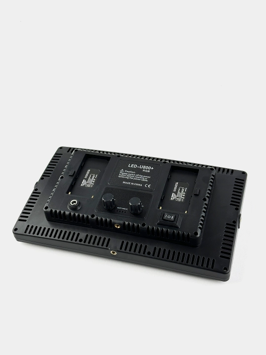 Видеосвет RGB LED U800+, штатив на 2.1 м, пульт ДУ, 2 аккумулятора, зарядное устройства
