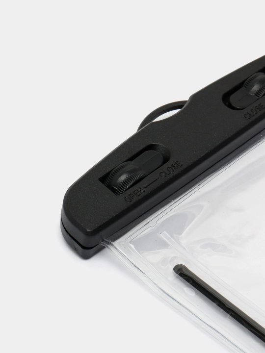 Suv o'tkazmaydigan telefon g'ilofi
