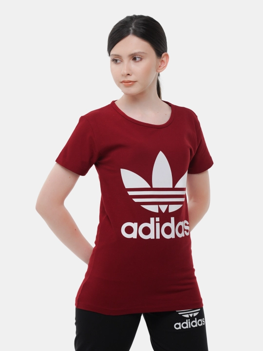 Ayollar uchun uy kostyumi