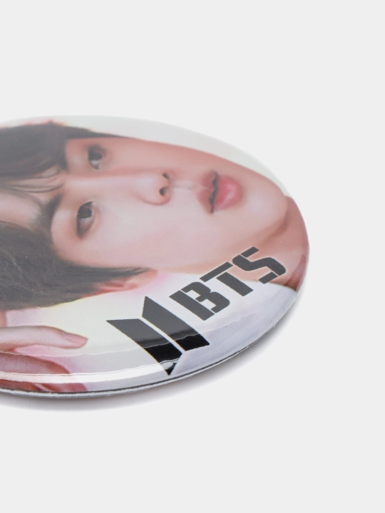 Shtamplangan belgilar BTS guruhining solistlari, 58 mm