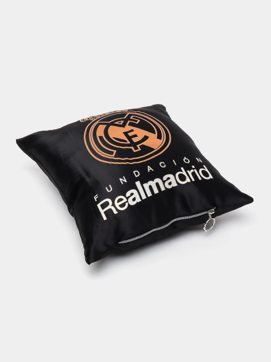 Подушки для болельщиков Real Madrid