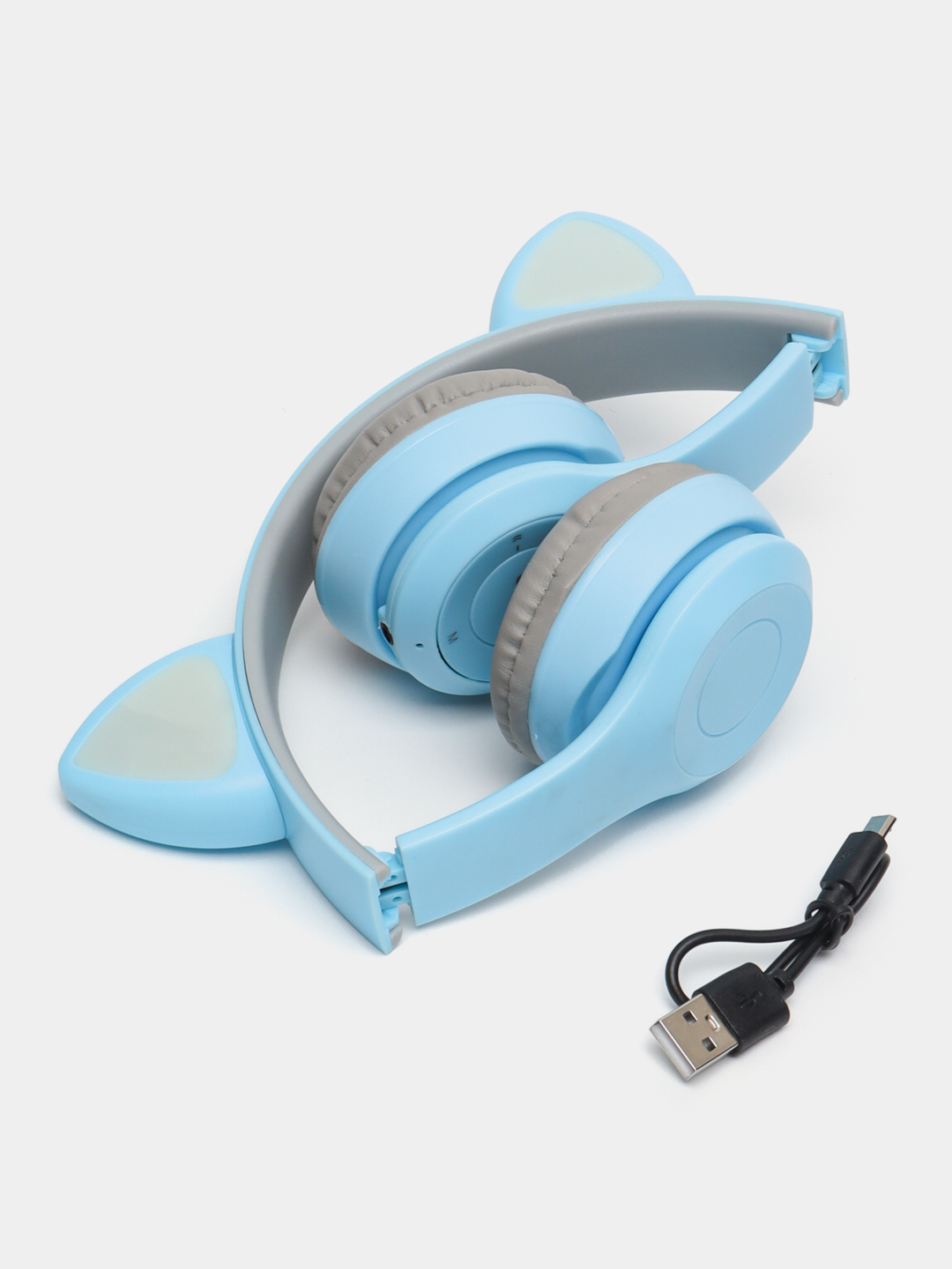 Katya Radchenkoning yalangoch kokraklari