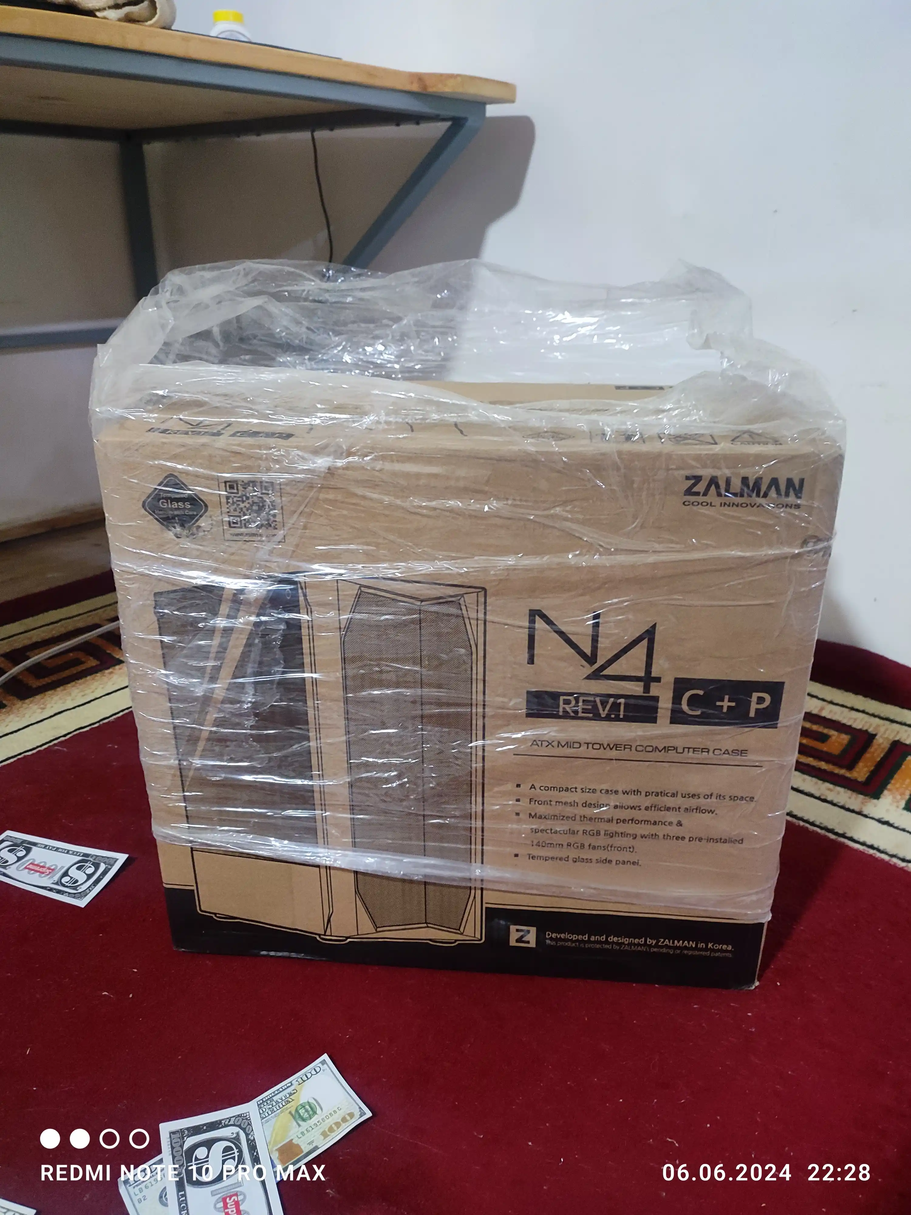 Компьютерный корпус Zalman N4 N4REV.1, 6 кулеров в комплекте, стекло, RGB подсветка