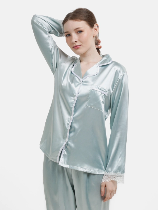 Ayollar uchun pijama to'plami