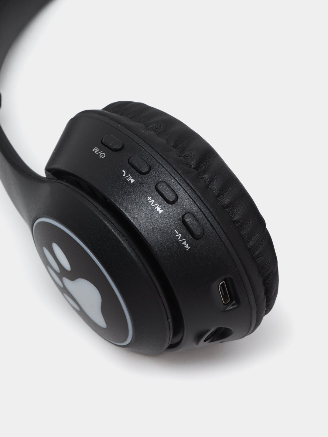 Xotin eshakda sikiladi, er esa sevgilisining xorozini soradi.