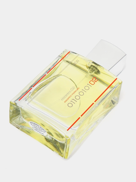 Parfyumlangan suv Essentric molecules 020, 100 ml BAA