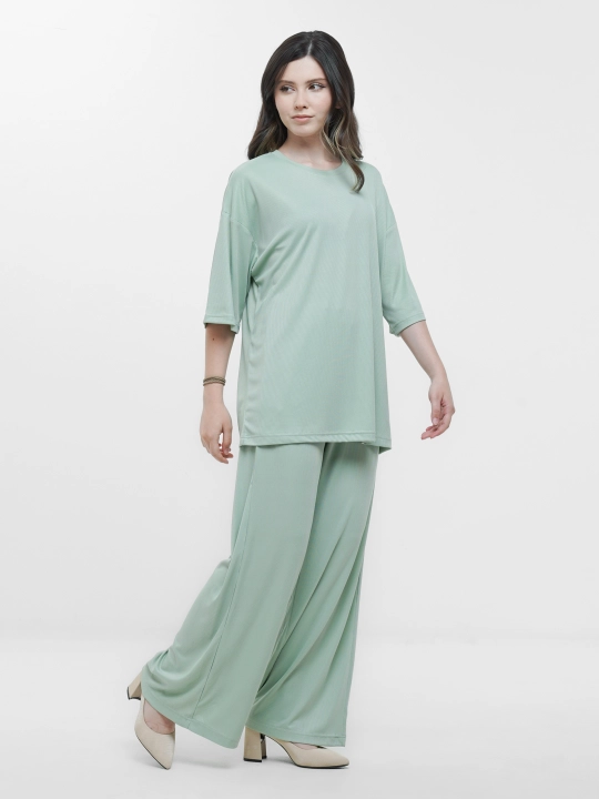 Комплект женской одежды, футболка и брюки Sum Wear Collection, S-M. L-XL - 