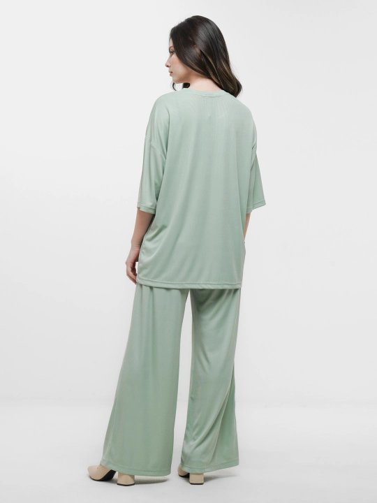 Комплект женской одежды, футболка и брюки Sum Wear Collection, S-M. L-XL