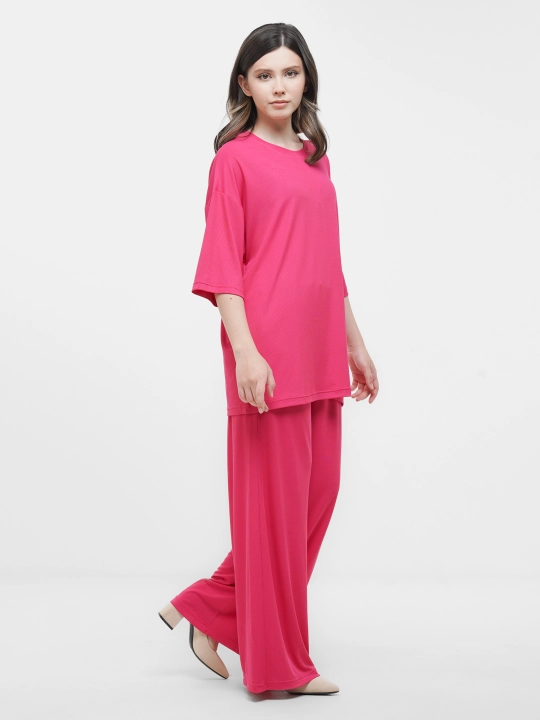 Комплект женской одежды, футболка и брюки Sum Wear Collection, S-M. L-XL