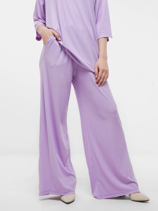 Комплект женской одежды, футболка и брюки Sum Wear Collection, S-M. L-XL