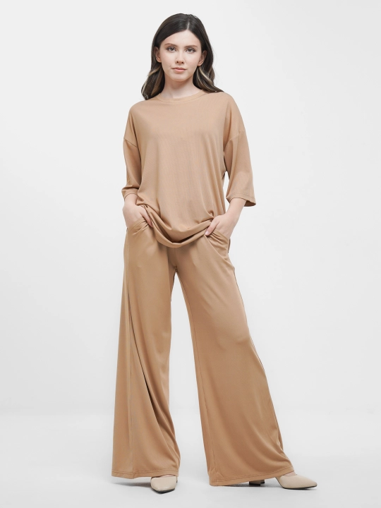 Комплект женской одежды, футболка и брюки Sum Wear Collection, S-M. L-XL - 