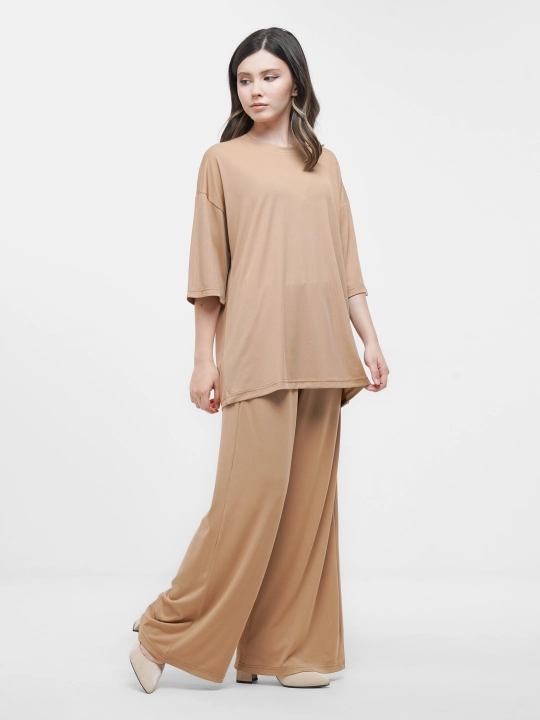 Комплект женской одежды, футболка и брюки Sum Wear Collection, S-M. L-XL