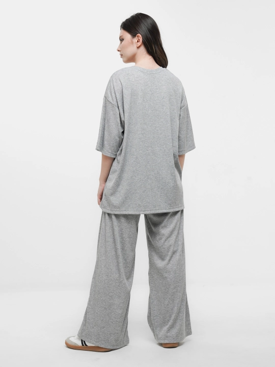 Комплект женской одежды, футболка и брюки Sum Wear Collection, S-M. L-XL