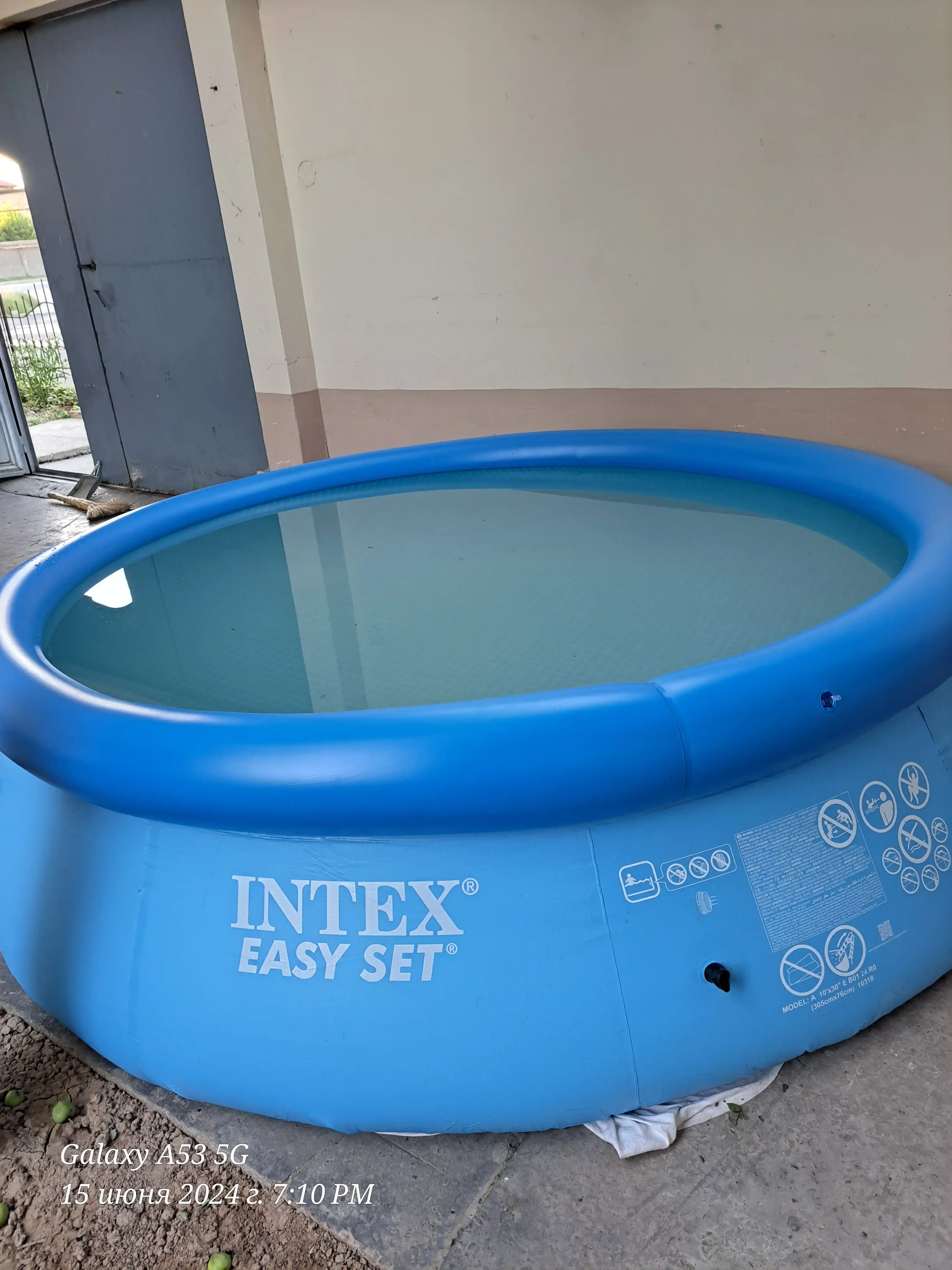 Intex Easy надувной и каркасный бассейн, для всей семьи 