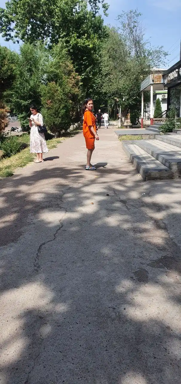 Ayollar uchun dvoyka, shortik va futbolka, ayollar yozgi sport kiyimi