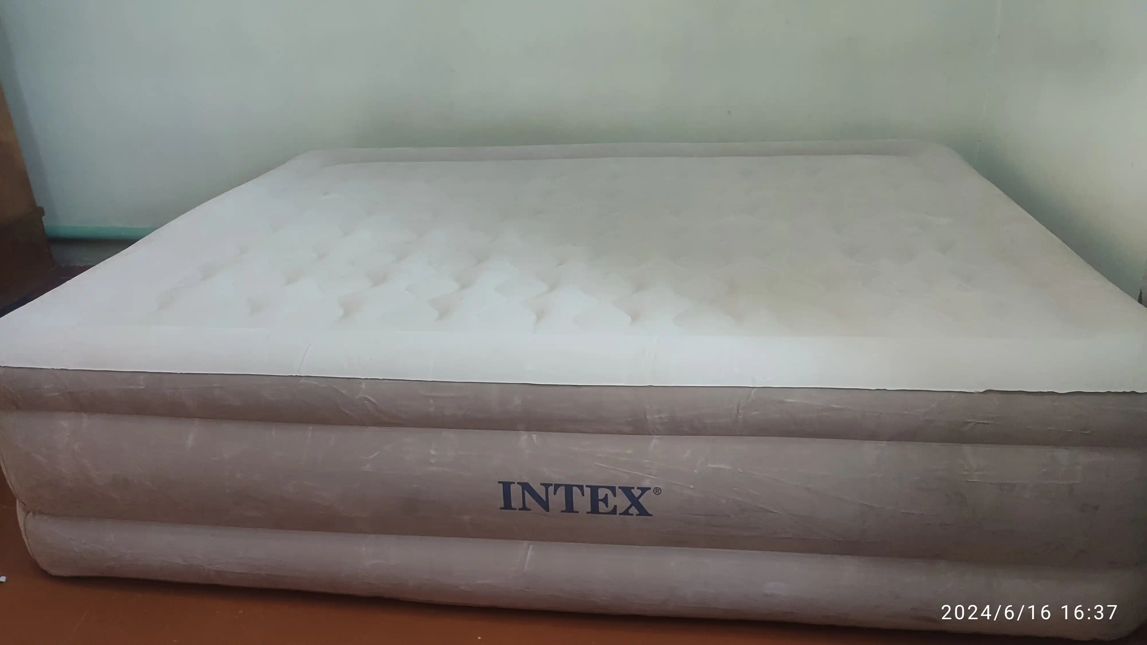 Havo to'shagi, 152 * 203 * 46 sm "Ultra Plush", o'rnatilgan nasos, 220 V, 272 kg gacha, 64428 