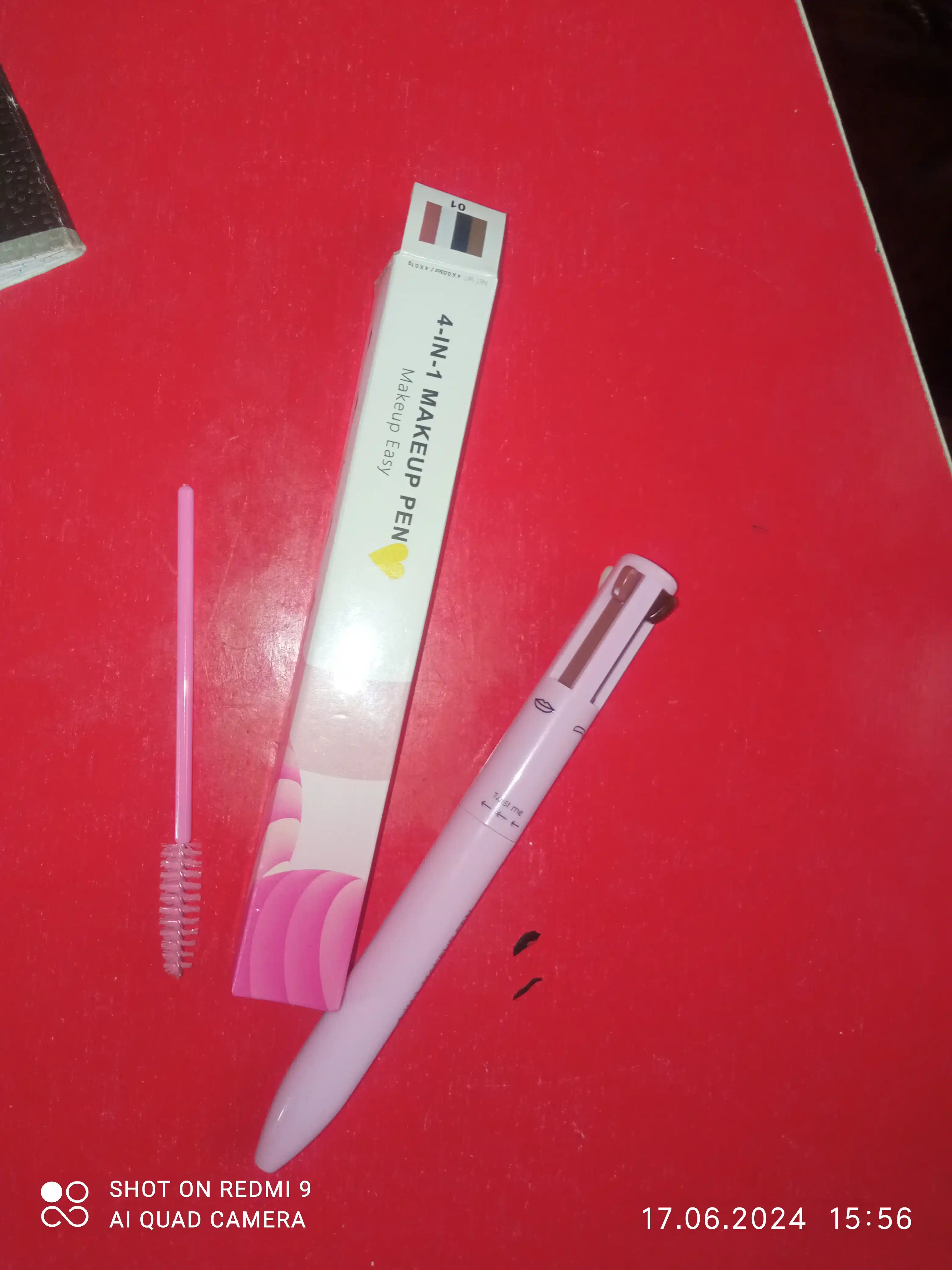 4 tasi 1 da, bo'yanish qalami, Make Up ko'z qalam, lablar, qoshlar, kontur uchun + cho'tka