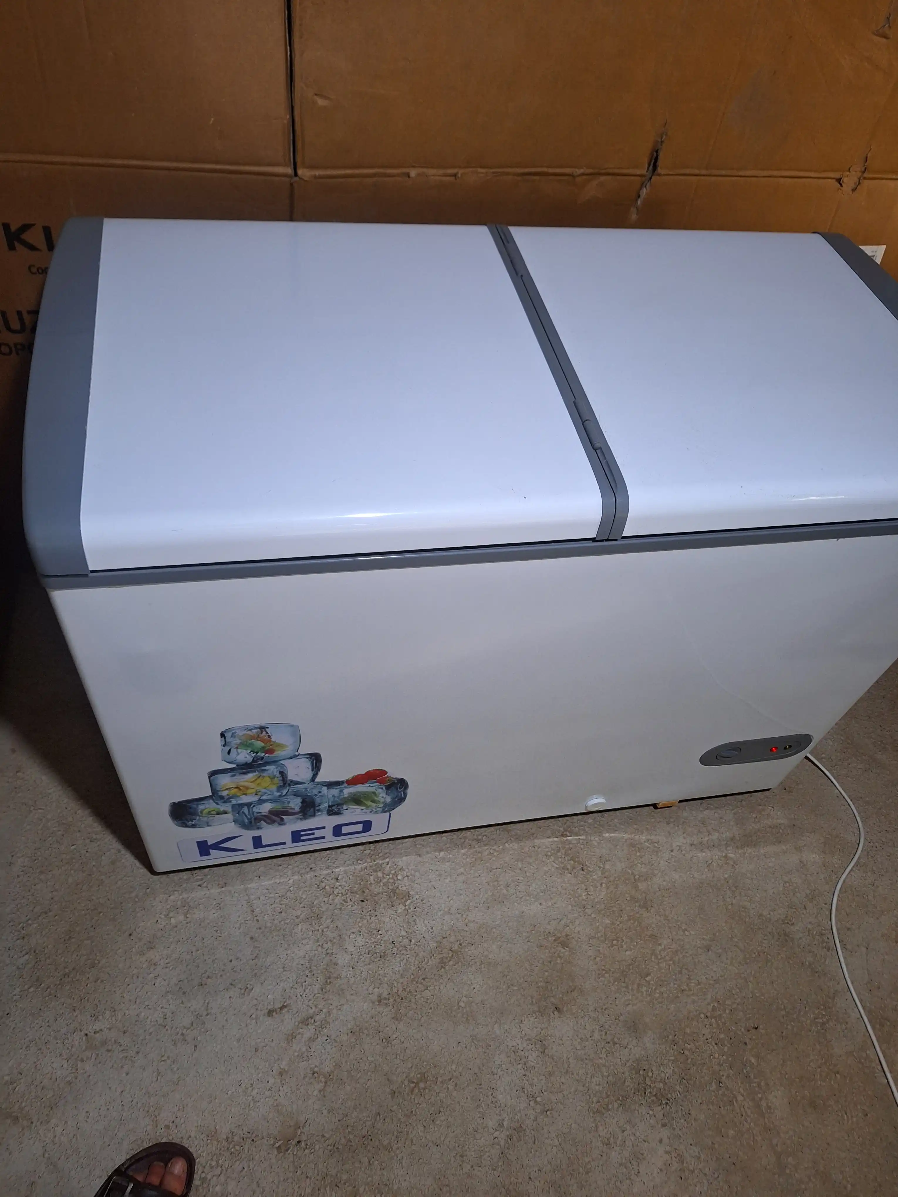Морозильник Kleo KDF 300, 220 л, R600a, до -23C, энергоэффективный морозильный ларь