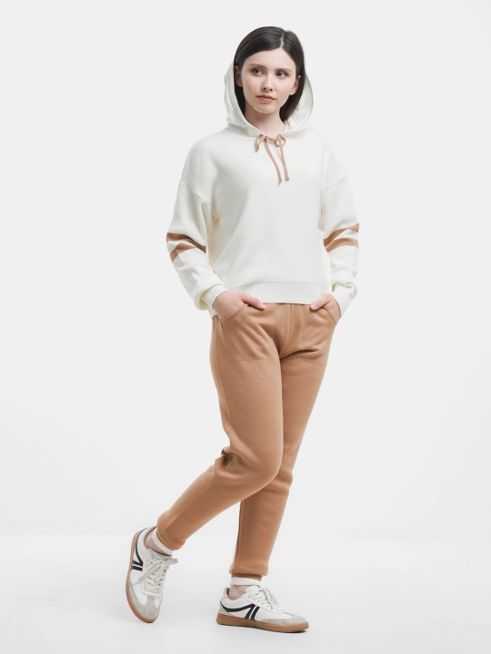 Ayollar sport kostyumi, triko va xudi