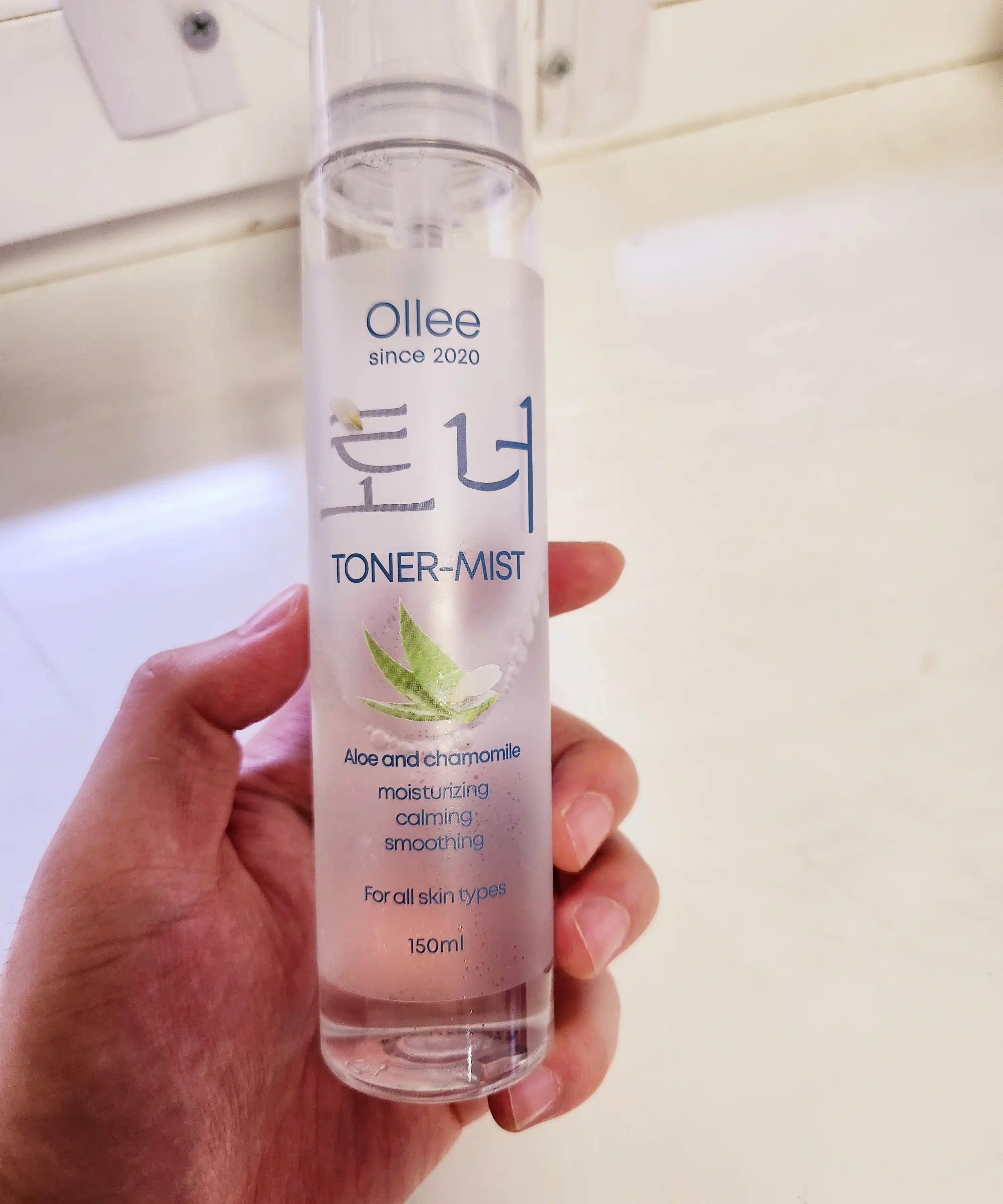 Aloe, moychechak va tremella qo‘shilgan OLLEE yuz uchun namlantiruvchi toner-mist, 80 ml