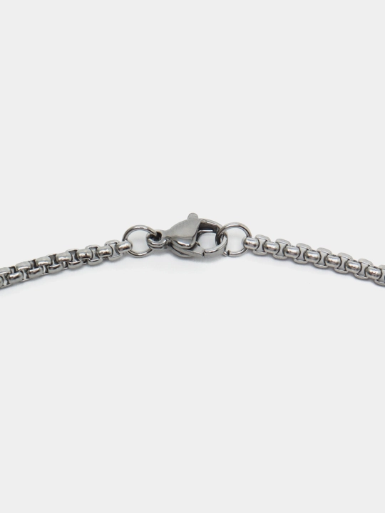 Erkaklar bo'yin zanjiri, marjon bilan