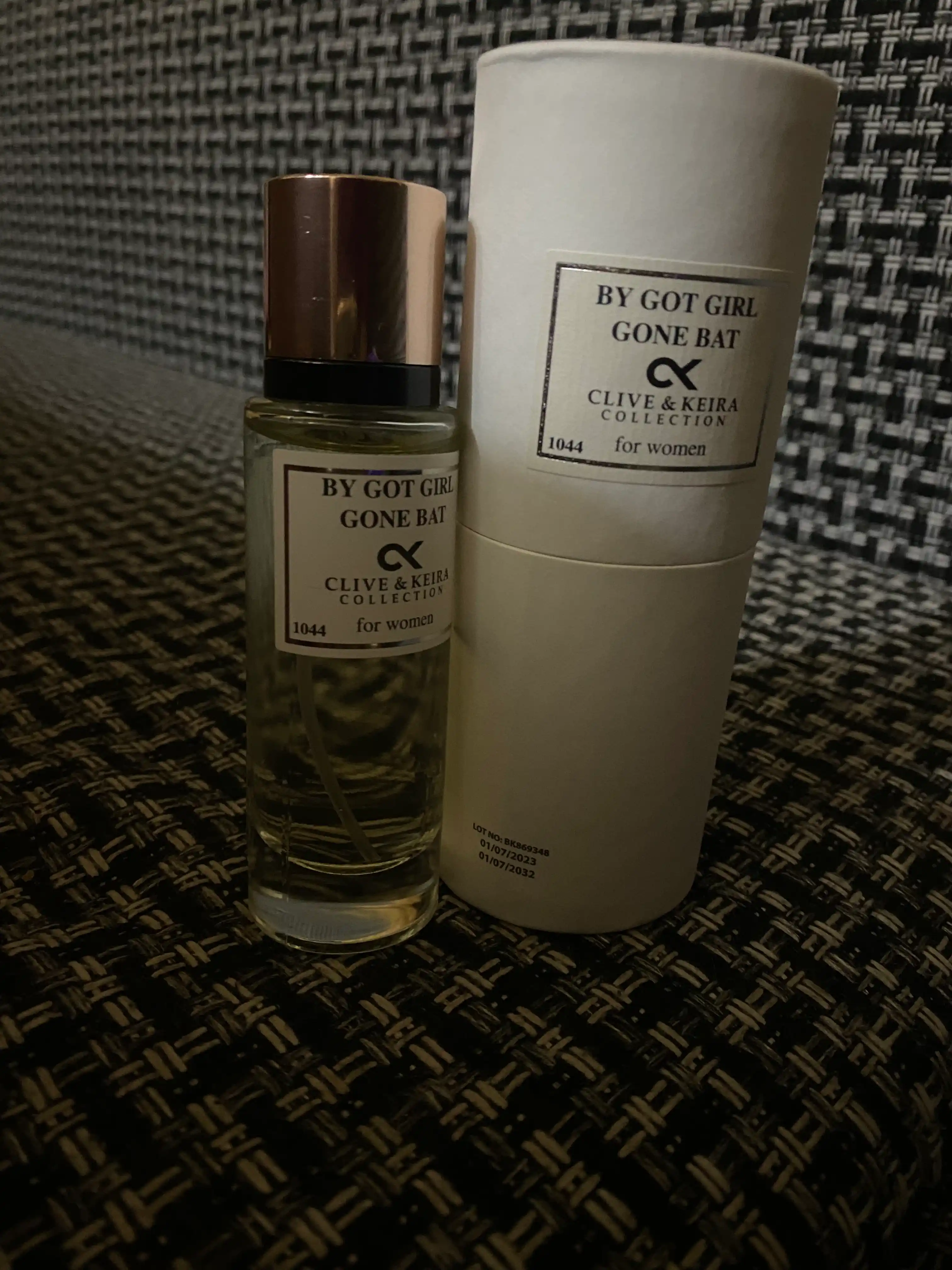 Parfyumlangan suv CLIVE & KEIRA 1044, Kilian Good Girl Gone Bad, ayollar uchun, 30 ml