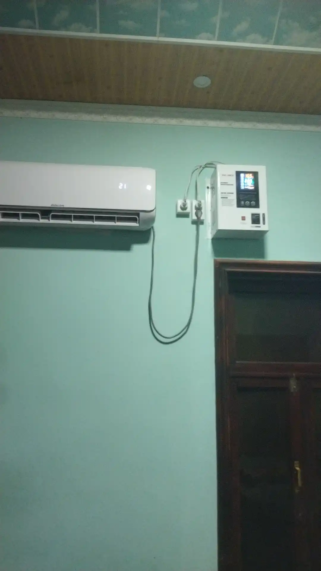 Kuchlanish stabilizatori Balance 3 kVA, releli, 95-275V