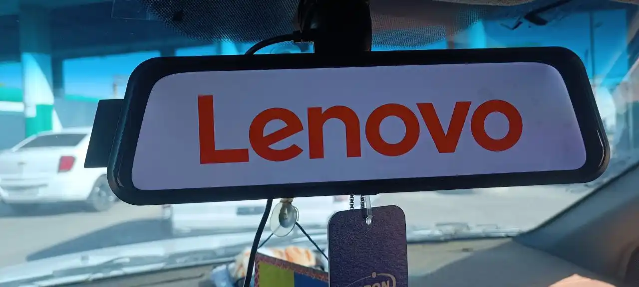 Видеорегистратор Lenovo версия FULL HD V7, с сенсорным экраном